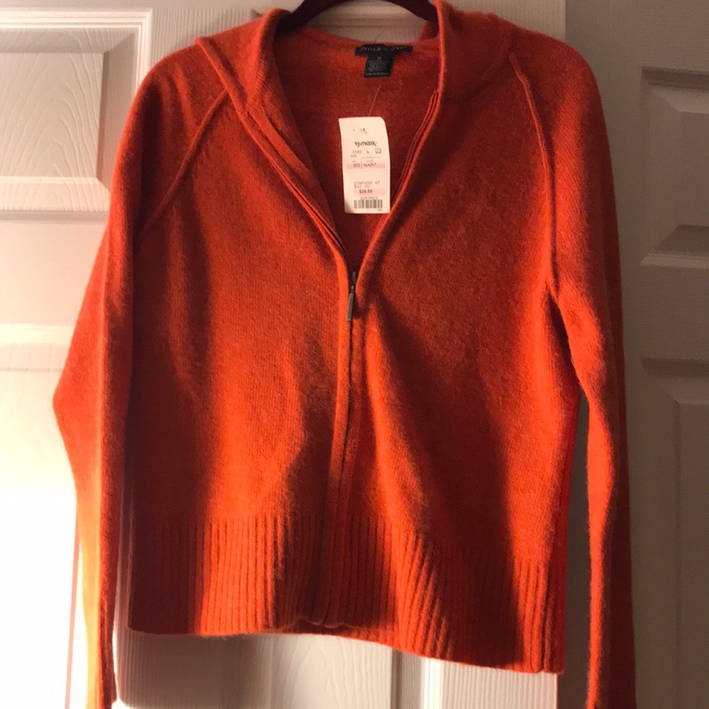 Sweater med zipper in front long sleeve 70%lambs wool 20%Angora 10%Nylon